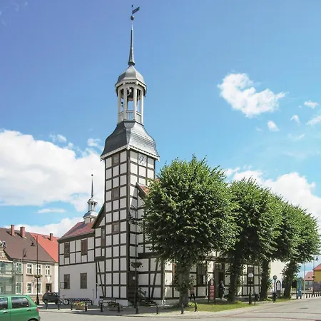 Holiday home Lovely Home In Nowe Warpno With Kitchen