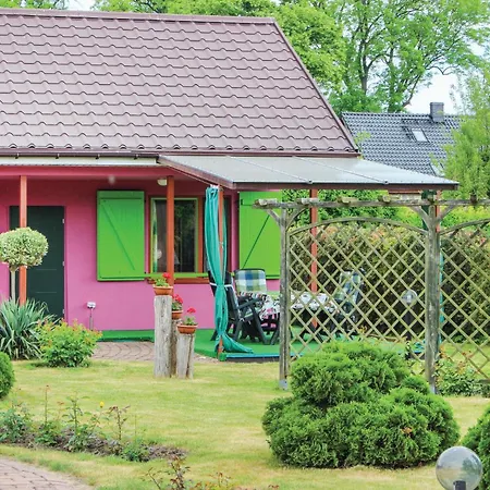 Holiday home Lovely Home In Nowe Warpno With Kitchen